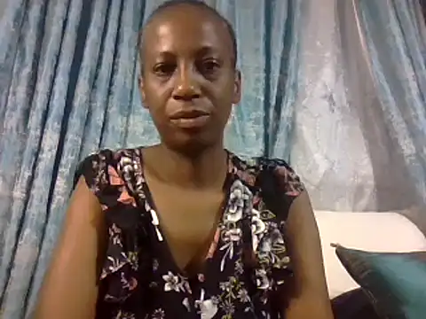 AfricanPrincesss2 online show from December 3, 2024, 10:07 pm