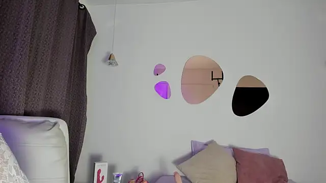 Snapshot of ValentinaaF chatting on October 31, 2025, 11:55 am ValentinaaF online show from October 31, 2025, 11:55 am