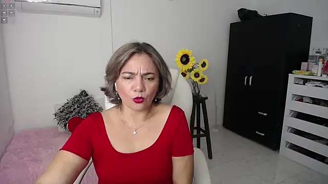 ana milf online show from February 15, 2025, 11:39 am