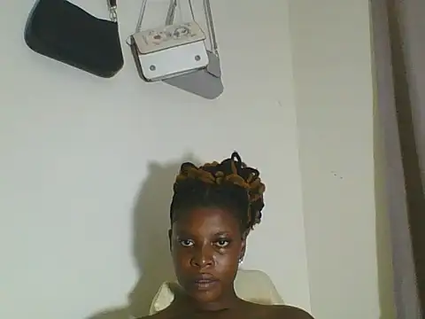 Snapshot of Blacksweetbeb chatting on February 9, 2025, 1:35 pm Blacksweetbeb online show from February 9, 2025, 1:35 pm