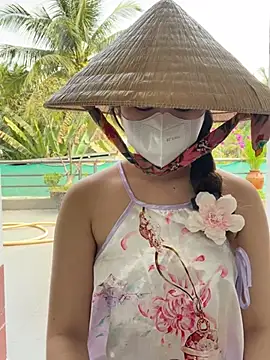 BabyThree  online show from January 10, 2025, 8:18 am