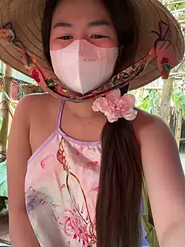 BabyThree  online show from January 11, 2025, 8:22 am