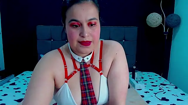 mia xx1 online show from October 11, 2025, 3:28 am