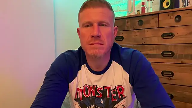 Snapshot of JeffJocc chatting on October 26, 2025, 3:56 am JeffJocc online show from October 26, 2025, 3:56 am