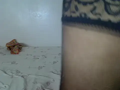 laetitia  online show from February 25, 2026, 6:01 am