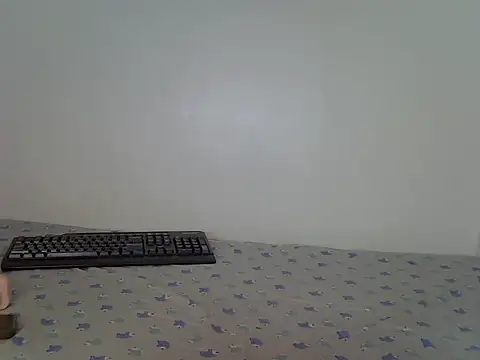 Snapshot of laetitia_ chatting on June 20, 2026, 8:50 am laetitia online show from June 20, 2026, 8:50 am