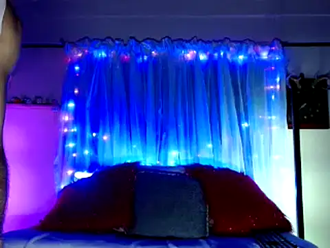 Tomas Tylor online show from December 3, 2024, 3:20 am