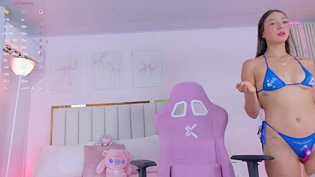 Cristall Bunny online show from October 6, 2025, 12:30 am