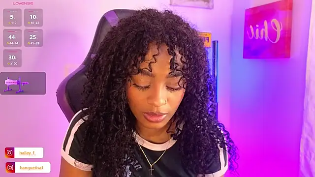 Snapshot of Heily_Fox chatting on February 6, 2025, 9:53 am Heily Fox online show from February 6, 2025, 9:53 am