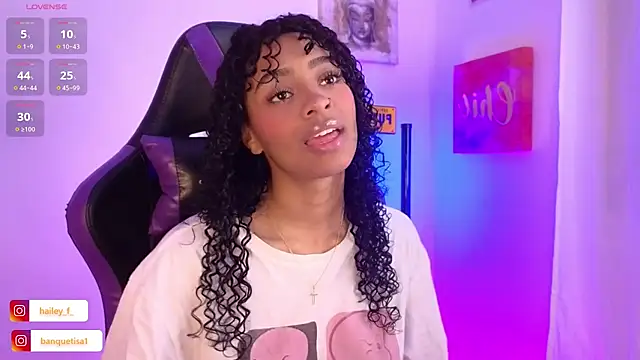 Snapshot of Heily_Fox chatting on February 8, 2025, 7:37 am Heily Fox online show from February 8, 2025, 7:37 am