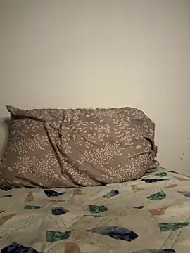 Snapshot of Yulia_sx chatting on February 14, 2025, 9:43 pm Yulia sx online show from February 14, 2025, 9:43 pm