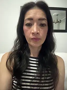 Snapshot of Yulia_sx chatting on April 10, 2026, 10:58 pm Yulia sx online show from April 10, 2026, 10:58 pm