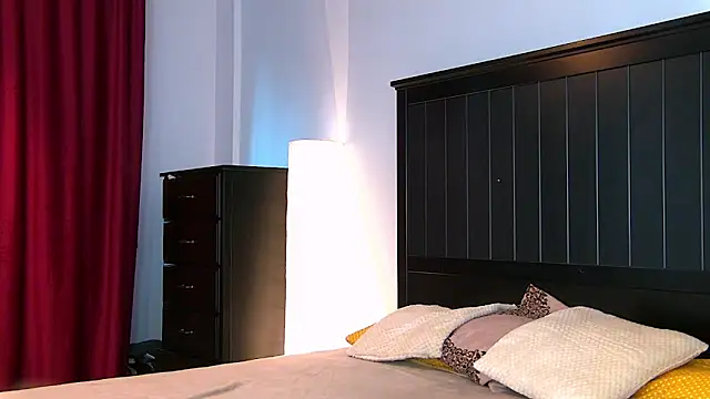 Yanira Muslim online show from September 22, 2025, 4:47 am