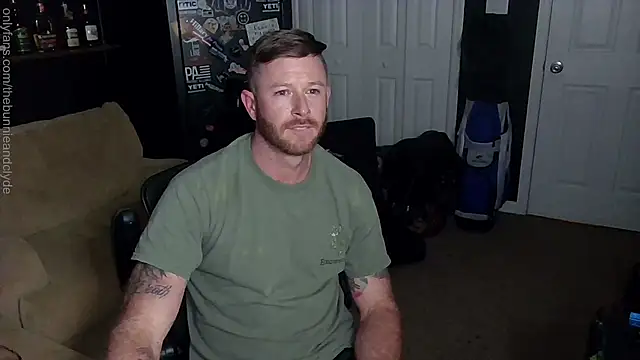 Snapshot of chillinthemosttt chatting on December 11, 2024, 4:07 am chillinthemosttt online show from December 11, 2024, 4:07 am