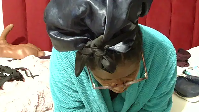 Mochabae online show from September 9, 2025, 4:01 am