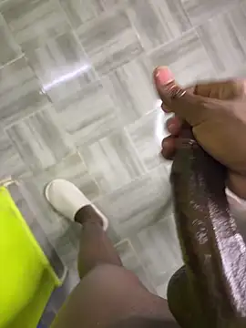 Snapshot of Bigcock_254 chatting on November 16, 2025, 7:52 pm Bigcock 254 online show from November 16, 2025, 7:52 pm