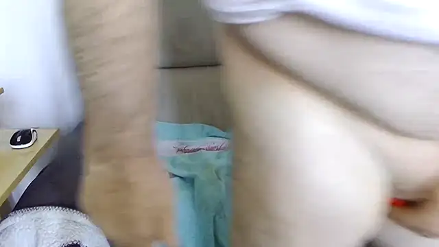 gillou1234 online show from March 18, 2025, 9:52 am