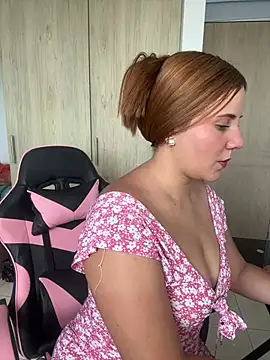 Snapshot of Greta_smith chatting on July 31, 2026, 9:58 pm Greta smith online show from July 31, 2026, 9:58 pm
