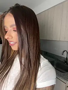 Snapshot of mariana_lopez1 chatting on December 29, 2024, 11:50 pm mariana lopez1 online show from December 29, 2024, 11:50 pm