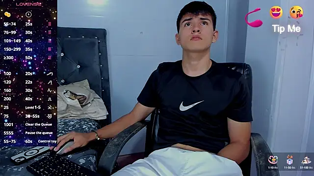 Snapshot of Jacobb_Lee chatting on September 9, 2025, 8:41 pm Jacobb Lee online show from September 9, 2025, 8:41 pm