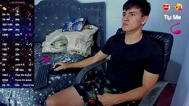 Snapshot of Jacobb_Lee chatting on October 3, 2025, 9:01 pm Jacobb Lee online show from October 3, 2025, 9:01 pm