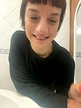 Snapshot of MargotKajira chatting on December 1, 2025, 11:15 am MargotKajira online show from December 1, 2025, 11:15 am