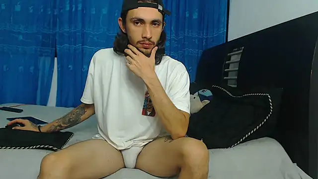 Hot Sharks  online show from September 14, 2025, 5:17 am