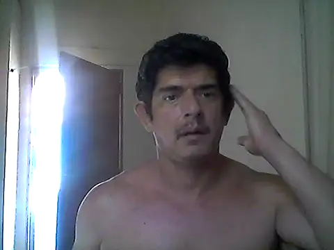 Snapshot of Marobronco chatting on May 8, 2026, 2:11 pm Marobronco online show from May 8, 2026, 2:11 pm
