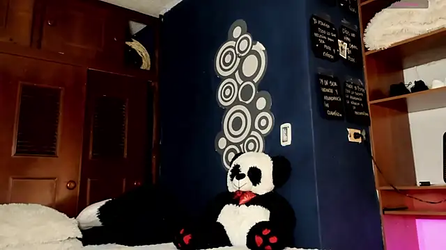 Teo skinny online show from March 18, 2026, 11:30 pm