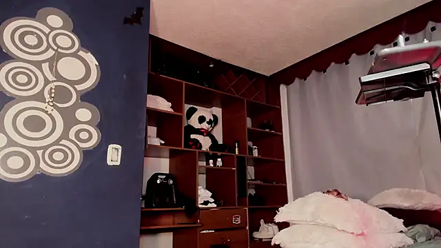 Snapshot of Teo_skinny chatting on June 17, 2026, 10:32 pm Teo skinny online show from June 17, 2026, 10:32 pm