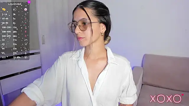 Lilacutte  online show from March 7, 2026, 8:33 am