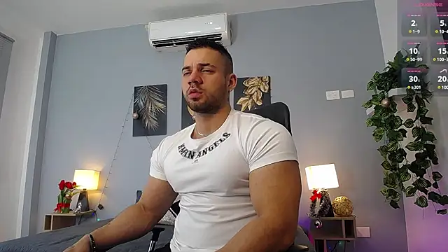 JeremyLowe online show from December 20, 2024, 1:11 pm