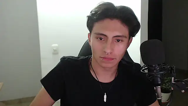 jay dimarco2 online show from September 23, 2025, 3:42 am