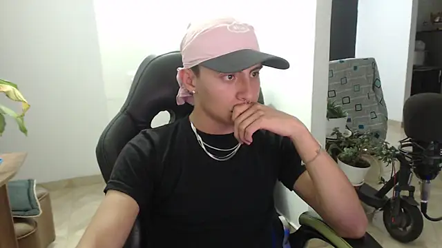 jay dimarco2 online show from December 23, 2025, 1:58 am