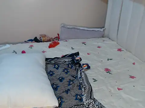 sweet essin online show from October 30, 2025, 11:05 pm