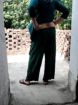 Snapshot of Hot-rubina chatting on June 14, 2026, 3:30 am Hot-rubina online show from June 14, 2026, 3:30 am