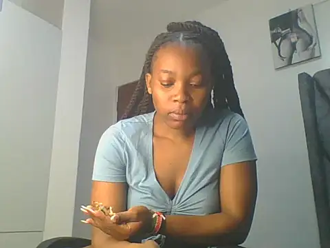 Snapshot of _Becky002 chatting on May 12, 2026, 2:14 pm Becky002 online show from May 12, 2026, 2:14 pm