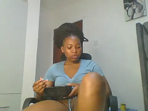 Snapshot of _Becky002 chatting on May 17, 2026, 12:12 pm Becky002 online show from May 17, 2026, 12:12 pm