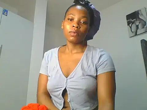 Snapshot of _Becky002 chatting on June 13, 2026, 8:34 am Becky002 online show from June 13, 2026, 8:34 am