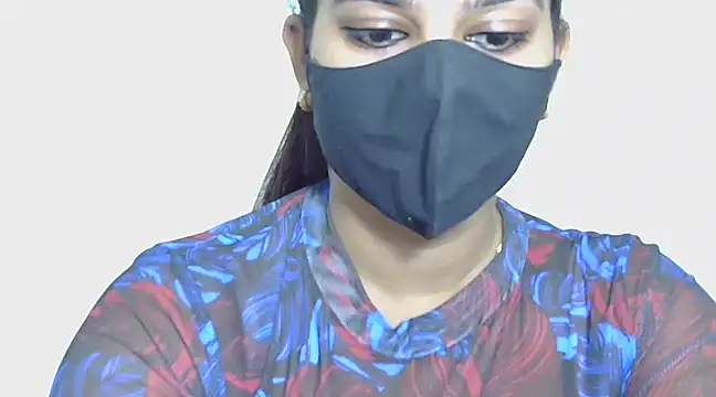 Snapshot of sparkling_queen chatting on March 14, 2025, 2:20 am sparkling queen online show from March 14, 2025, 2:20 am