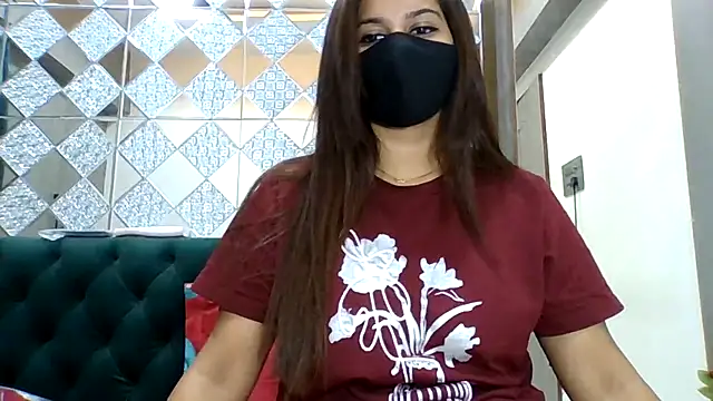 Snapshot of sparkling_queen chatting on November 10, 2025, 4:22 am sparkling queen online show from November 10, 2025, 4:22 am