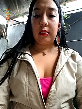 Snapshot of Bella_keny chatting on November 28, 2025, 4:09 pm Bella keny online show from November 28, 2025, 4:09 pm