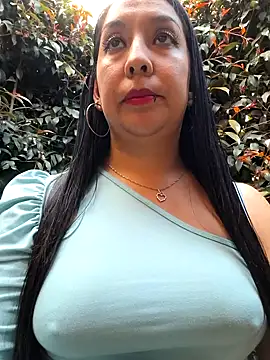 Bella keny online show from April 30, 2026, 7:53 pm
