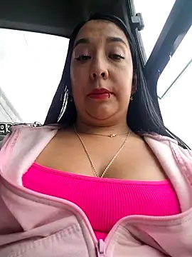 Snapshot of Bella_keny chatting on June 5, 2026, 7:08 pm Bella keny online show from June 5, 2026, 7:08 pm