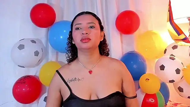 Snapshot of JessyZoe chatting on June 25, 2026, 2:32 pm JessyZoe online show from June 25, 2026, 2:32 pm