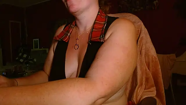 Snapshot of cruellaculdenfer67 chatting on July 7, 2026, 9:52 pm cruellaculdenfer67 online show from July 7, 2026, 9:52 pm