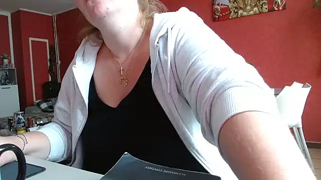 Snapshot of cruellaculdenfer67 chatting on July 21, 2026, 7:32 am cruellaculdenfer67 online show from July 21, 2026, 7:32 am