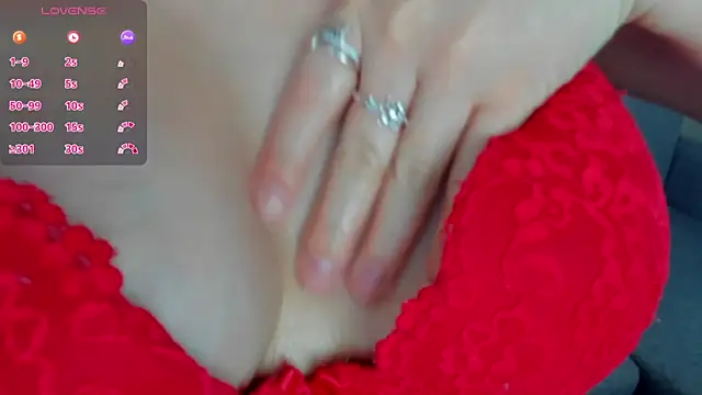 Snapshot of MilaDreamer chatting on January 21, 2025, 3:48 am MilaDreamer online show from January 21, 2025, 3:48 am