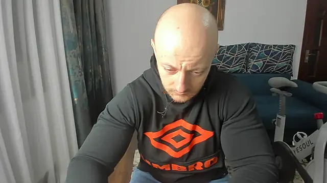 xxxWildxThoughtsxxx online show from February 3, 2025, 11:36 pm