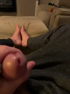 Snapshot of Feettlover69 chatting on June 1, 2026, 7:59 pm Feettlover69 online show from June 1, 2026, 7:59 pm